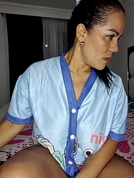 karla-bruni online show from 04-29-26, 10:08