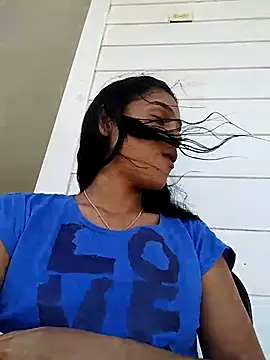 Emily playboy1 online show from 11-04-25, 06:07