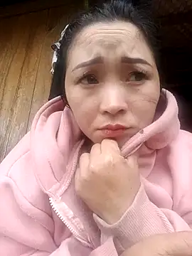 miemie-xx online show from 10-21-25, 02:34