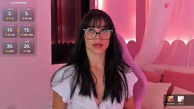 Snapshot of Elena_Kink chatting on 02-16-26, 07:10 Elena Kink online show from 02-16-26, 07:10