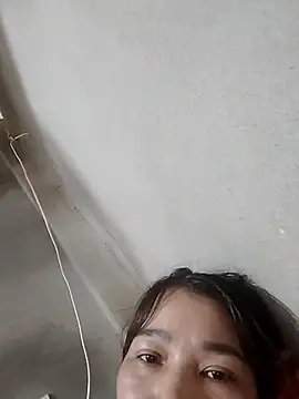 Snapshot of ladzy_sexy chatting on 10-12-25, 04:06 ladzy sexy online show from 10-12-25, 04:06