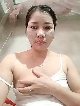 Snapshot of ladzy_sexy chatting on 11-16-25, 06:52 ladzy sexy online show from 11-16-25, 06:52