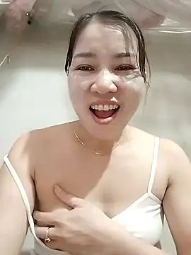 Snapshot of ladzy_sexy chatting on 11-18-25, 05:34 ladzy sexy online show from 11-18-25, 05:34