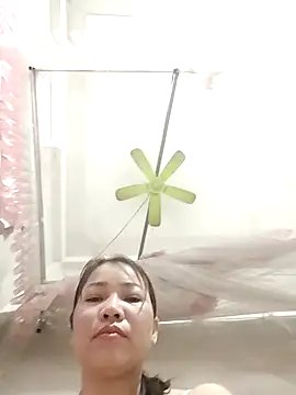 Snapshot of ladzy_sexy chatting on 11-20-25, 06:07 ladzy sexy online show from 11-20-25, 06:07