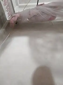 Snapshot of ladzy_sexy chatting on 11-29-25, 01:47 ladzy sexy online show from 11-29-25, 01:47