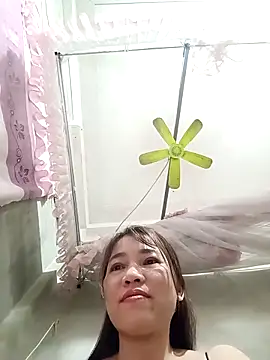 Snapshot of ladzy_sexy chatting on 03-11-26, 04:02 ladzy sexy online show from 03-11-26, 04:02