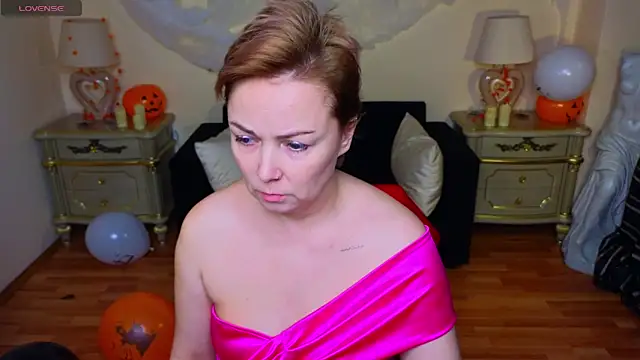 Viola Rayden online show from 10-15-25, 11:32