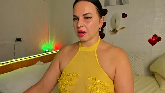 Snapshot of MIRAA_LUV chatting on 05-21-26, 04:47 MIRAA LUV online show from 05-21-26, 04:47