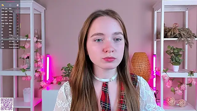 Snapshot of LittleCutieSandy chatting on 10-30-25, 03:19 LittleCutieSandy online show from 10-30-25, 03:19