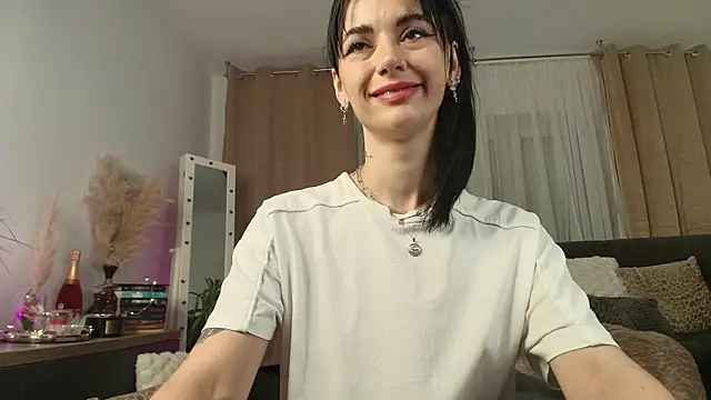JacquelineHex online show from 07-05-26, 02:18