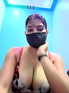 Hot radhaji online show from 07-07-26, 06:58
