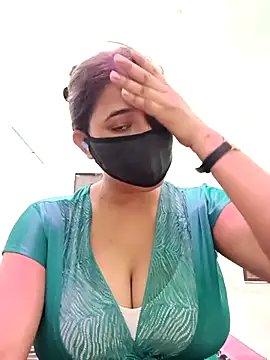 Hot radhaji online show from 07-26-26, 04:53