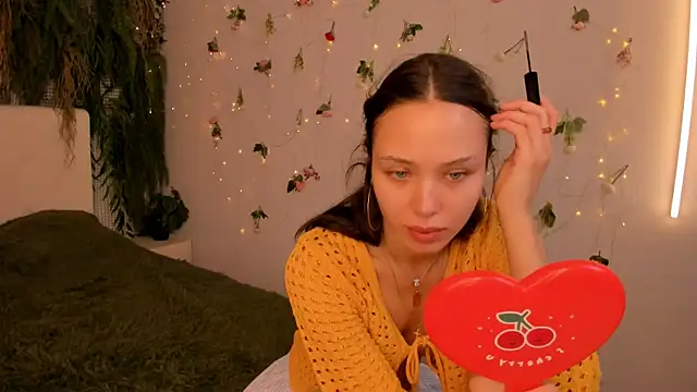 Snapshot of Black_Jenny chatting on 07-19-26, 10:08 Black Jenny online show from 07-19-26, 10:08