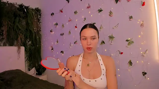 Snapshot of Black_Jenny chatting on 07-28-26, 01:21 Black Jenny online show from 07-28-26, 01:21