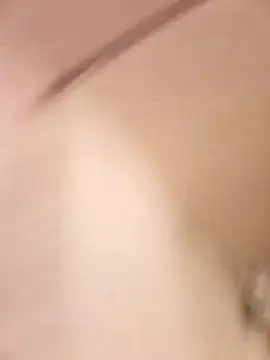 Snapshot of B1GLO chatting on 11-27-25, 12:35 B1GLO online show from 11-27-25, 12:35