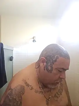 Snapshot of B1GLO chatting on 02-19-26, 05:31 B1GLO online show from 02-19-26, 05:31