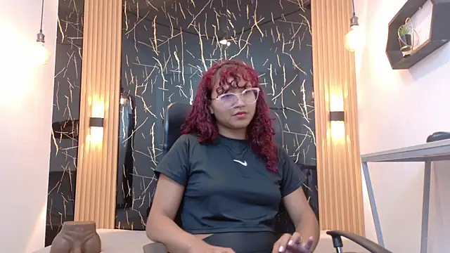 Snapshot of SamanthaFox_8 chatting on 07-16-26, 11:27 SamanthaFox 8 online show from 07-16-26, 11:27