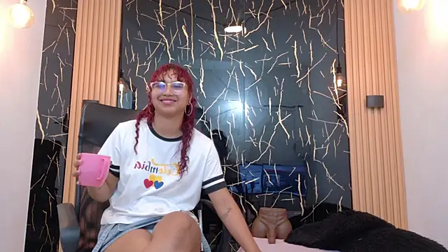 Snapshot of SamanthaFox_8 chatting on 07-28-26, 11:17 SamanthaFox 8 online show from 07-28-26, 11:17