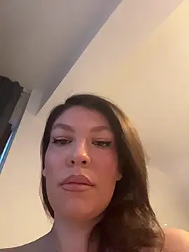 ClaraPasssion online show from 06-21-26, 06:10