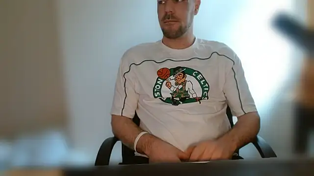 Snapshot of chibrax918 chatting on 03-10-26, 09:14 chibrax918 online show from 03-10-26, 09:14