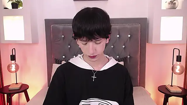 Emo Boy  online show from 06-18-26, 08:35