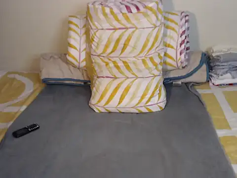 Tillah87 online show from 10-21-25, 08:31