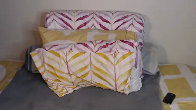 Tillah87 online show from 10-24-25, 07:21