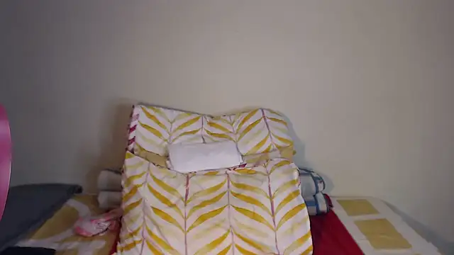 Tillah87 online show from 10-28-25, 03:14