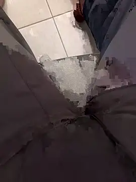 Snapshot of oralin chatting on 10-21-25, 06:41 oralin online show from 10-21-25, 06:41