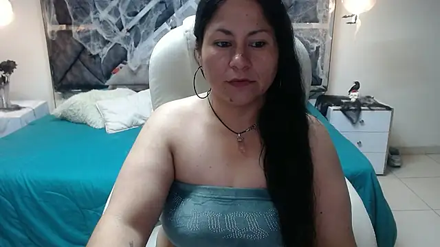 Snapshot of Pamela_jones7 chatting on 10-10-25, 02:21 Pamela jones7 online show from 10-10-25, 02:21