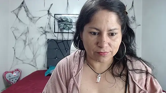 Snapshot of Pamela_jones7 chatting on 10-14-25, 03:29 Pamela jones7 online show from 10-14-25, 03:29