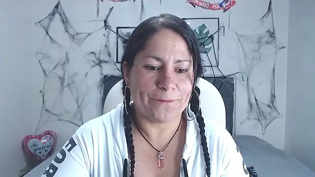 Snapshot of Pamela_jones7 chatting on 10-15-25, 03:06 Pamela jones7 online show from 10-15-25, 03:06