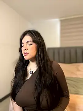 Isabella LaRue online show from 01-11-26, 07:08