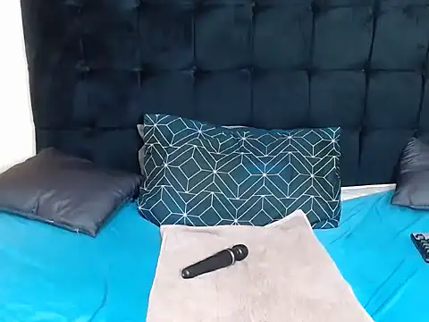 CaramelBootty online show from 10-26-25, 04:07