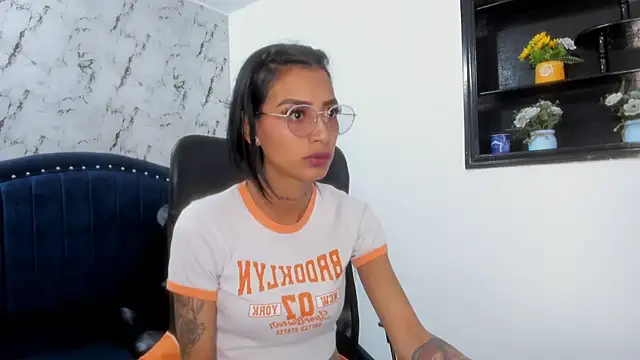 KarlaSlutSkinny   online show from 07-29-26, 08:29