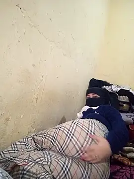 Snapshot of arab_dam chatting on 12-18-25, 09:43 arab dam online show from 12-18-25, 09:43