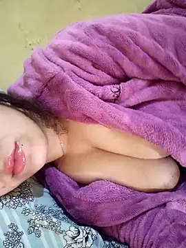 Snapshot of arab_dam chatting on 12-21-25, 01:02 arab dam online show from 12-21-25, 01:02