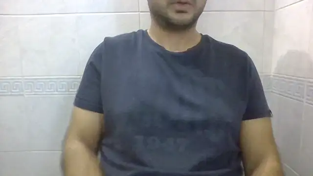 Snapshot of sci69 chatting on 10-13-25, 04:29 sci69 online show from 10-13-25, 04:29