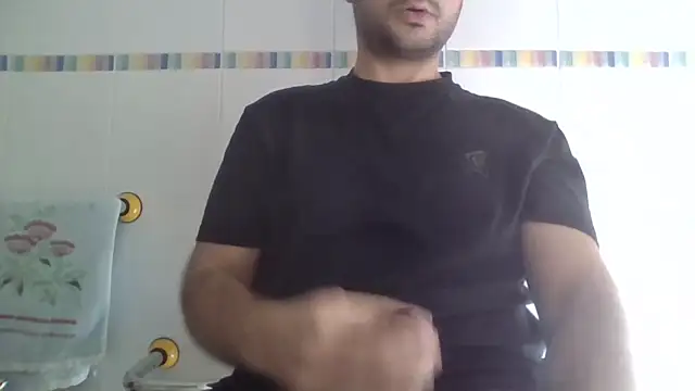 Snapshot of sci69 chatting on 10-25-25, 01:07 sci69 online show from 10-25-25, 01:07