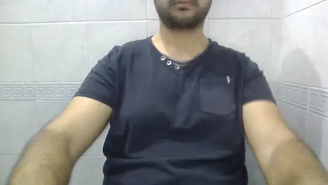 Snapshot of sci69 chatting on 11-08-25, 03:45 sci69 online show from 11-08-25, 03:45