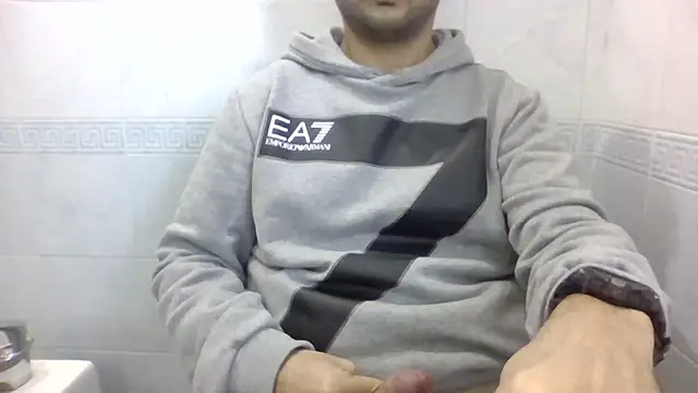 Snapshot of sci69 chatting on 12-01-25, 02:33 sci69 online show from 12-01-25, 02:33