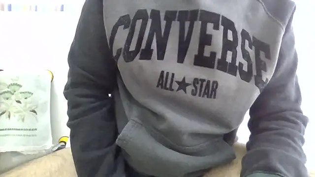 Snapshot of sci69 chatting on 12-19-25, 12:12 sci69 online show from 12-19-25, 12:12