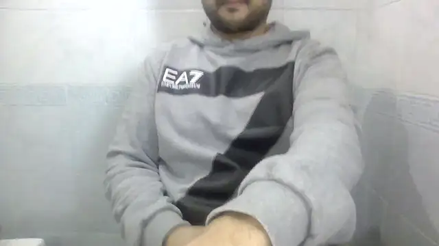 Snapshot of sci69 chatting on 02-11-26, 03:17 sci69 online show from 02-11-26, 03:17