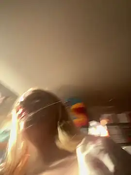 Snapshot of lexuslover687 chatting on 03-10-26, 10:37 lexuslover687 online show from 03-10-26, 10:37