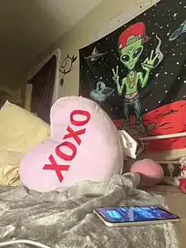 Snapshot of lexuslover687 chatting on 03-12-26, 08:42 lexuslover687 online show from 03-12-26, 08:42