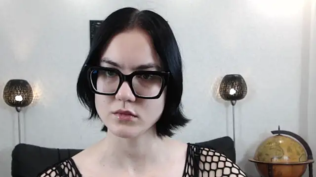 Marie Fitch online show from 11-26-25, 04:13