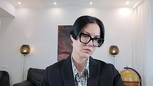 Snapshot of Marie_Fitch chatting on 05-20-26, 04:07 Marie Fitch online show from 05-20-26, 04:07