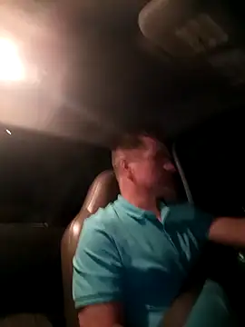 Snapshot of distruct69 chatting on 11-04-25, 02:54 distruct69 online show from 11-04-25, 02:54