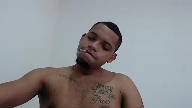 Snapshot of drako_monster chatting on 10-31-25, 05:25 drako monster online show from 10-31-25, 05:25