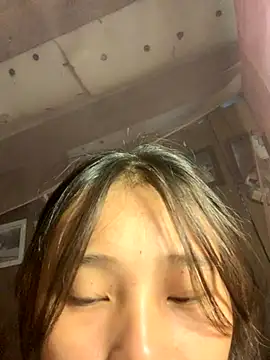 Han-han123 online show from 10-28-25, 02:04